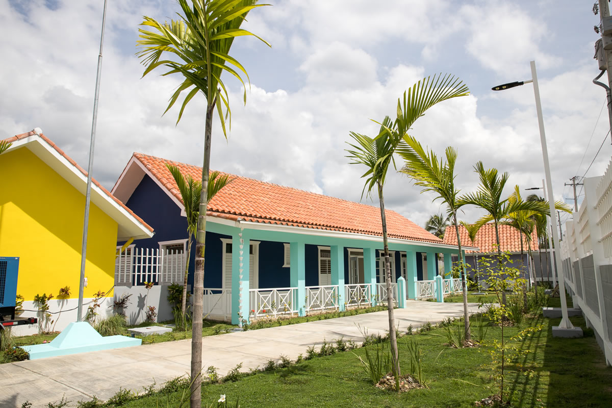 Fachada del CAIPI La Unión, en Los Alcarrizos, Santo Domingo