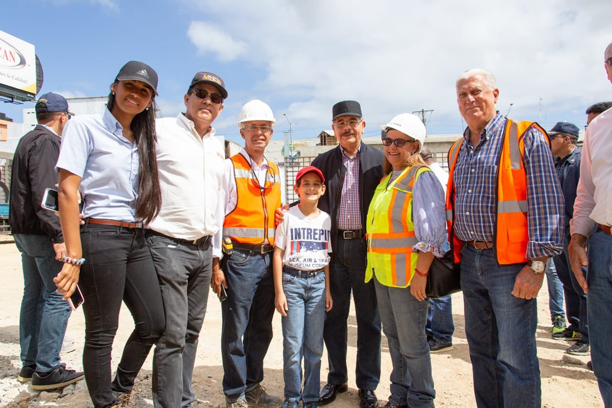 Presidente constata avances construcción Circunvalación SD, Hospital Boca Chica, estancias, CAID y Palacio Justicia provincia Santo Domingo