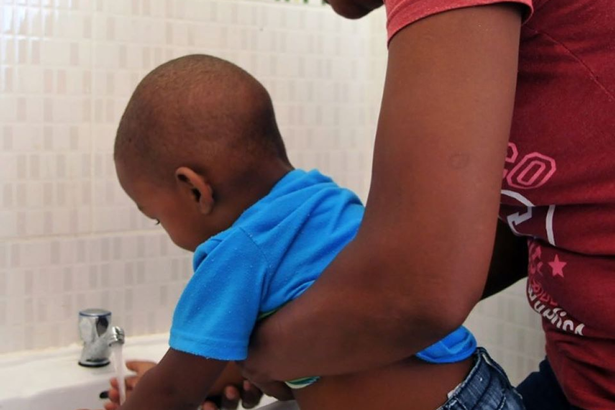 Lavado de manos de Niño