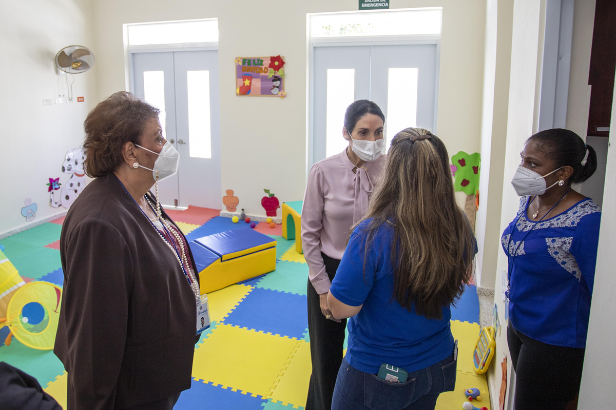 Primera dama Raquel Arbaje de Abinader visita Caipi La Unión, en Los Alcarrizos