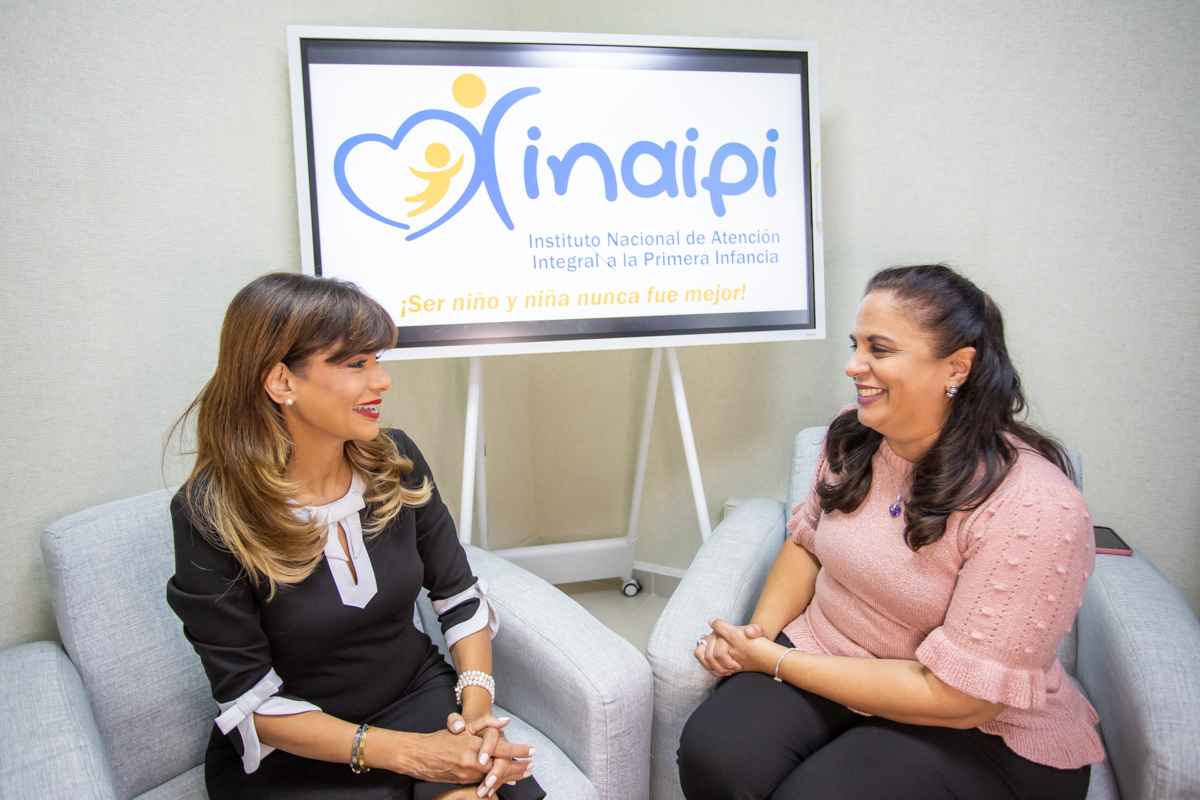 Nancy Canó, asesora de la Dirección de Desarrollo Infantil y María Mota, técnica nacional de Salud Emocional del Inaipi