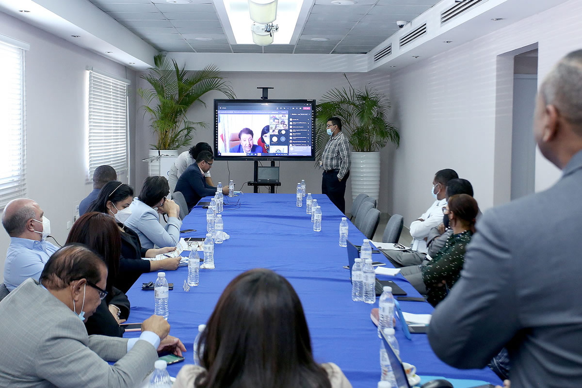 Primera Dama y directora del Inaipi encabezan reunión virtual del Inaipi previo a apertura de servicios