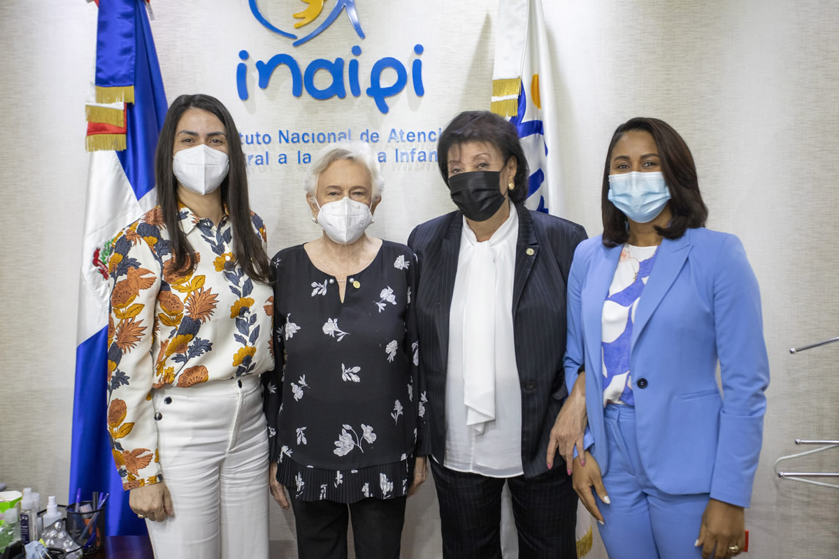 Directora del Inaipi recibe la visita de Milagros Ortiz Bosch