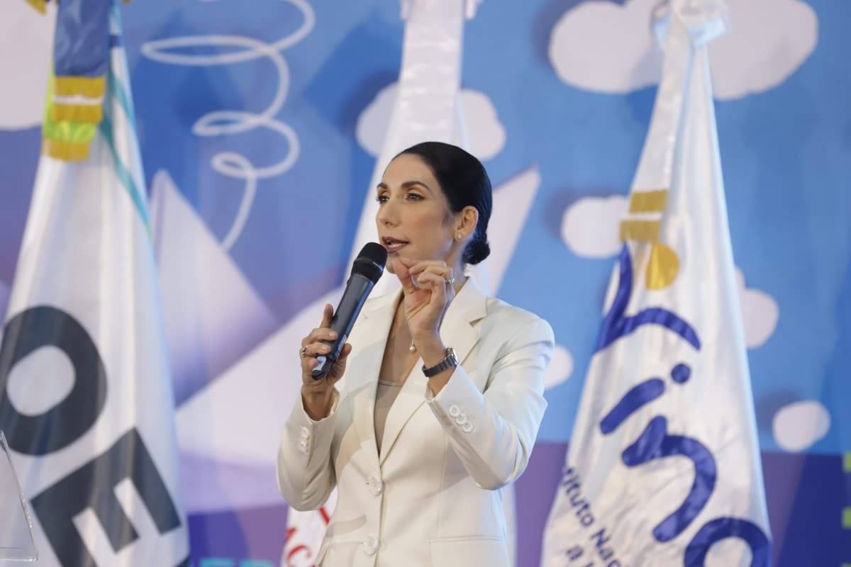 Raquel Arbaje de Abinader, presidenta honorífica del Gana-RD