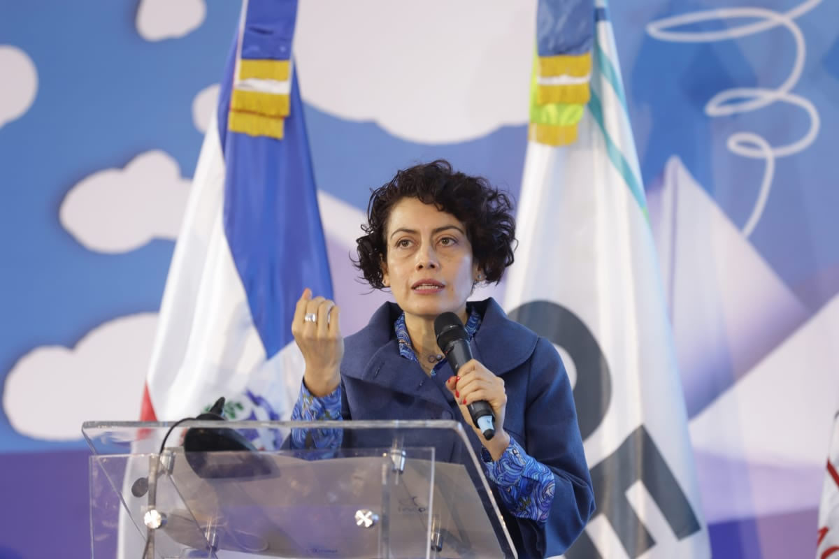  Diana Urueña, conferencista