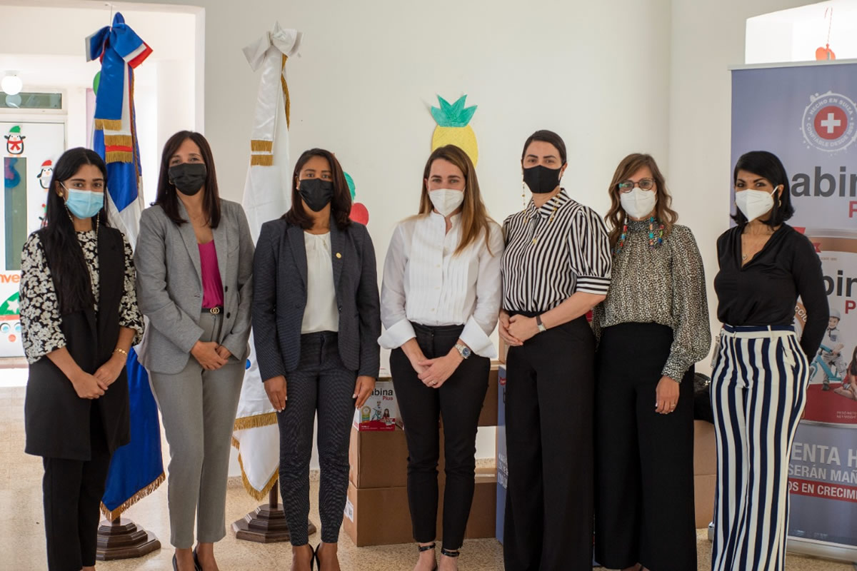 Francina Guerrero, Hanoi Bastardo, Yanina Torres, Eliane Mallén Calac , Yanett Rodríguez, Gina Montolio Tejeda y Scarlen Valenzuela