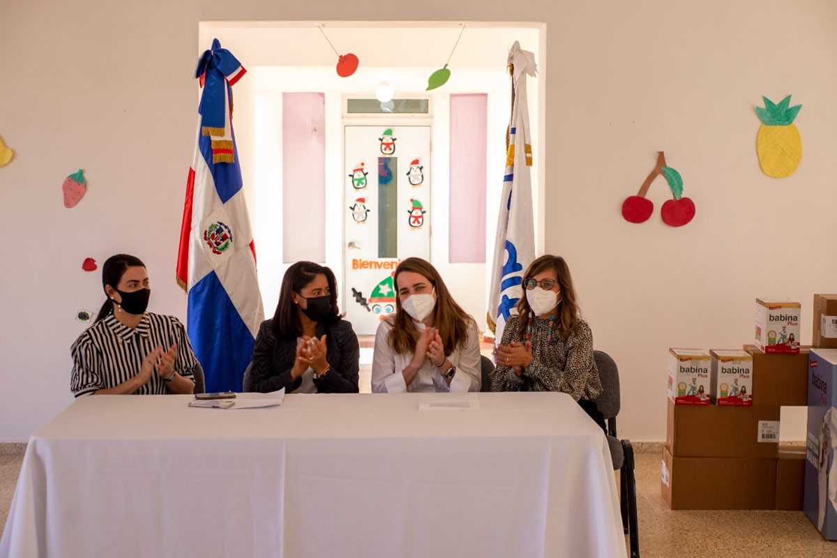  Yanina Torres, Yanett Rodríguez, Eliane Mallén Calac y Gina Montolio Tejeda.