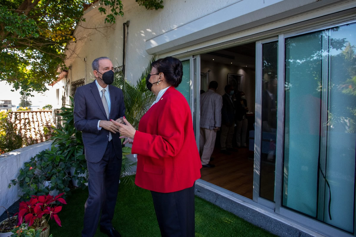 Santana de Báez recibió al ministro de la MESCYT, Franklin García Fermín