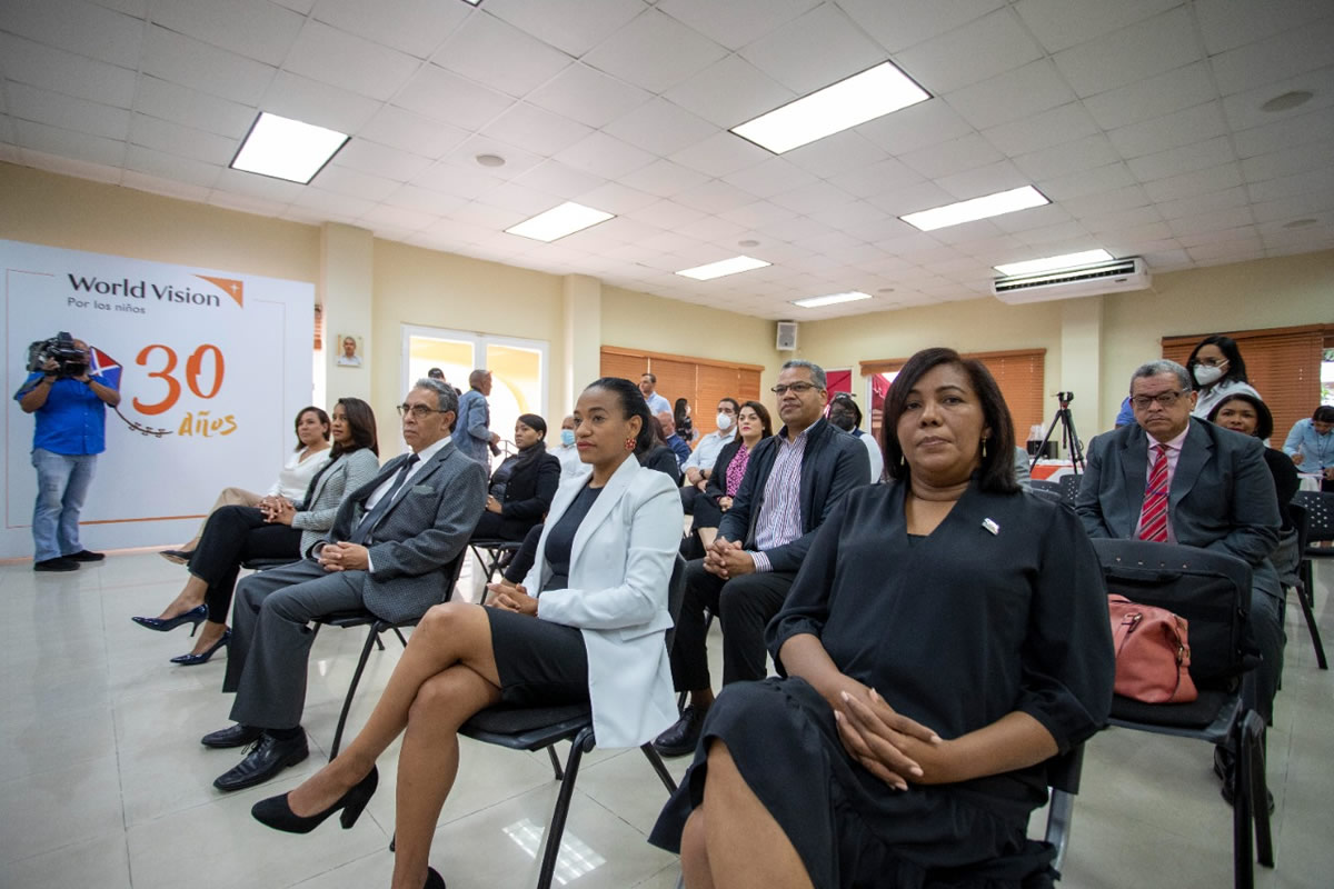 Personalidades que asistieron al acto