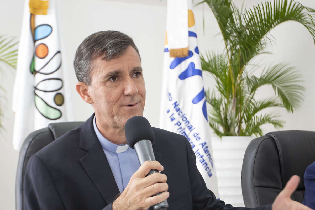 Padre jesuita Jorge William Hernández Díaz, Presidente del Consejo Directivo del CAID