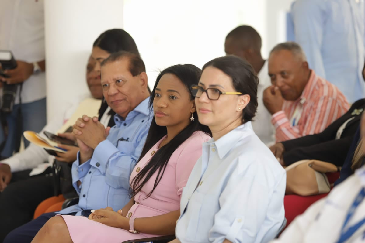 Colaboradores asistentes en la actividad