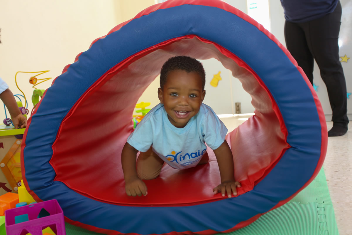 Niños felices en la Estancia