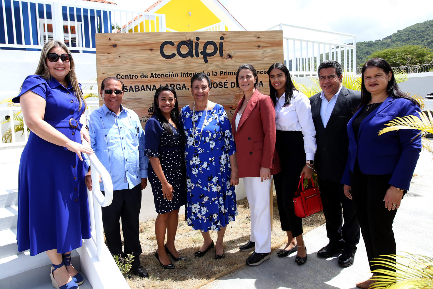 Besaida Manola Santana de Báez, directora ejecutiva del INAIPI, encabeza acto de apertura en San José de Ocoa