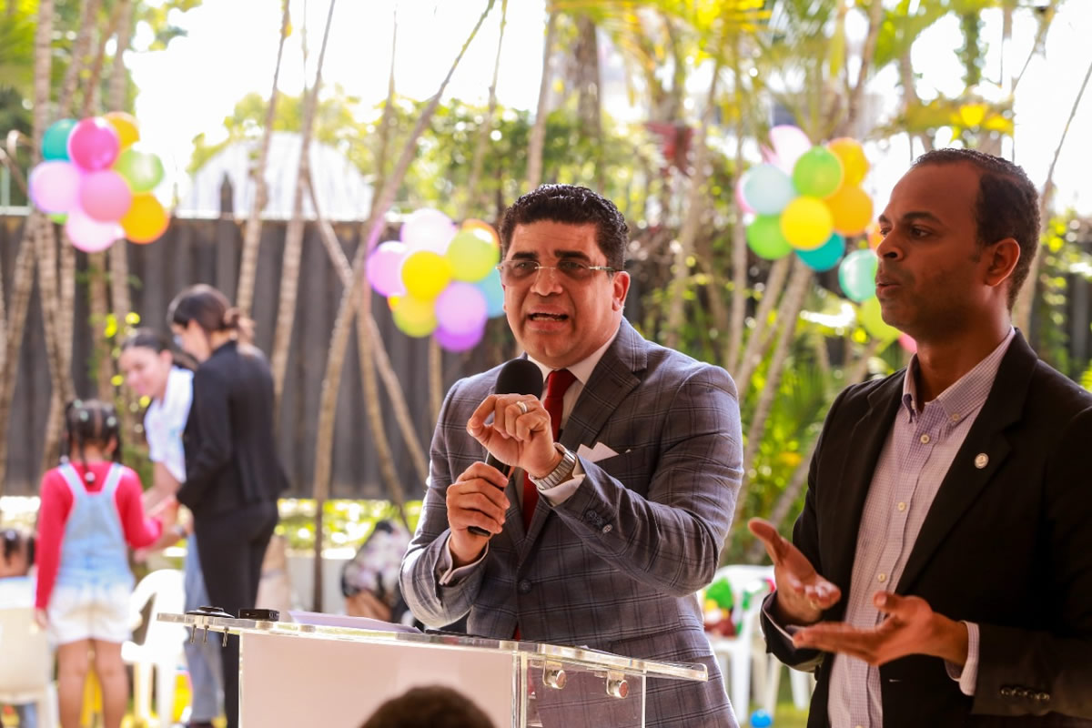  pastor Dío Astacio, coordinador del Gabinete de Familia