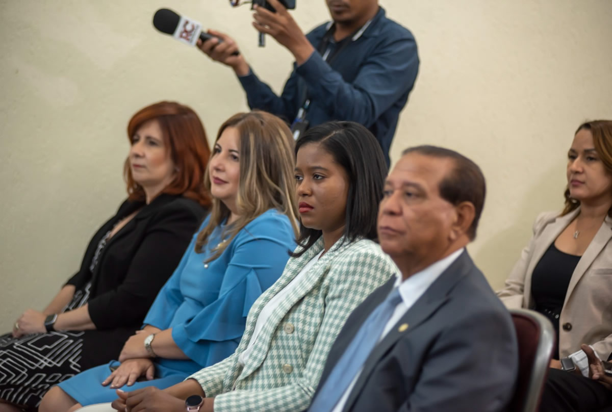 Personalidades que asistieron al evento