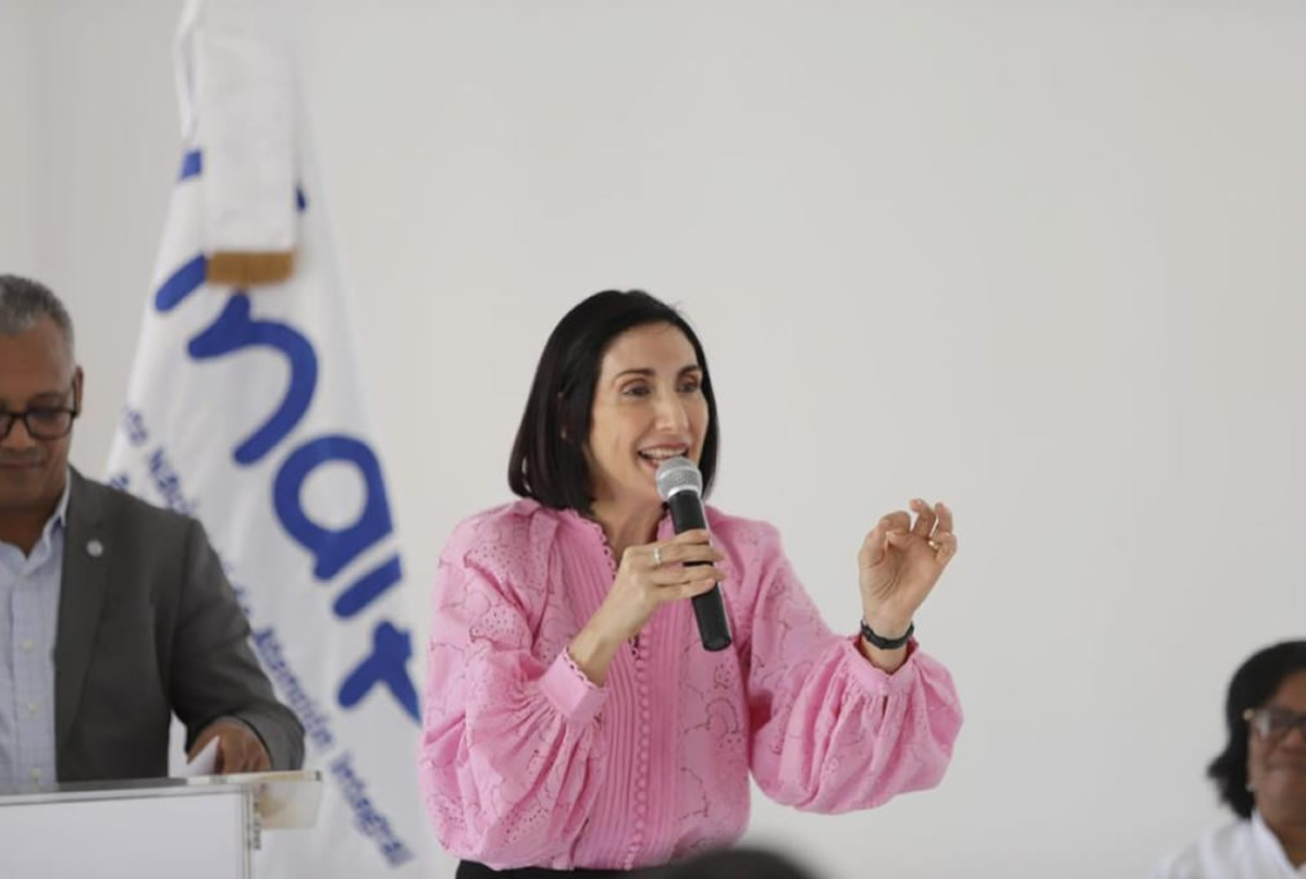 Raquel Arbaje, primera dama y presidenta honorifica del Gabinete de Niñez y Adolescencia (GANA-RD)