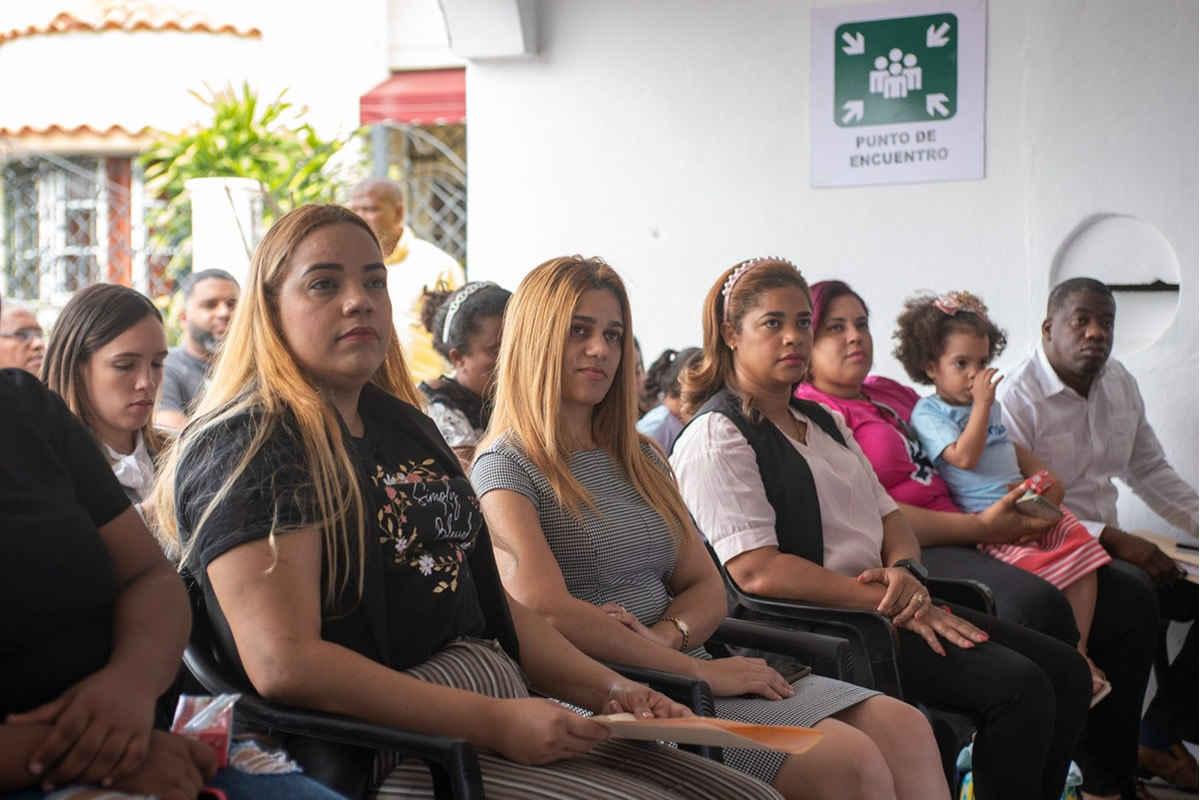 Parte de los asistentes en la actividad