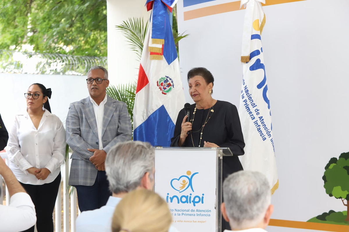 Manola Santana de Báez, Directora ejecutiva del Inaipi
