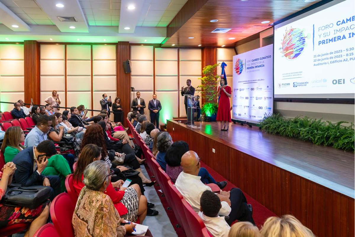 Raquel Arbaje en su exposición en el foro