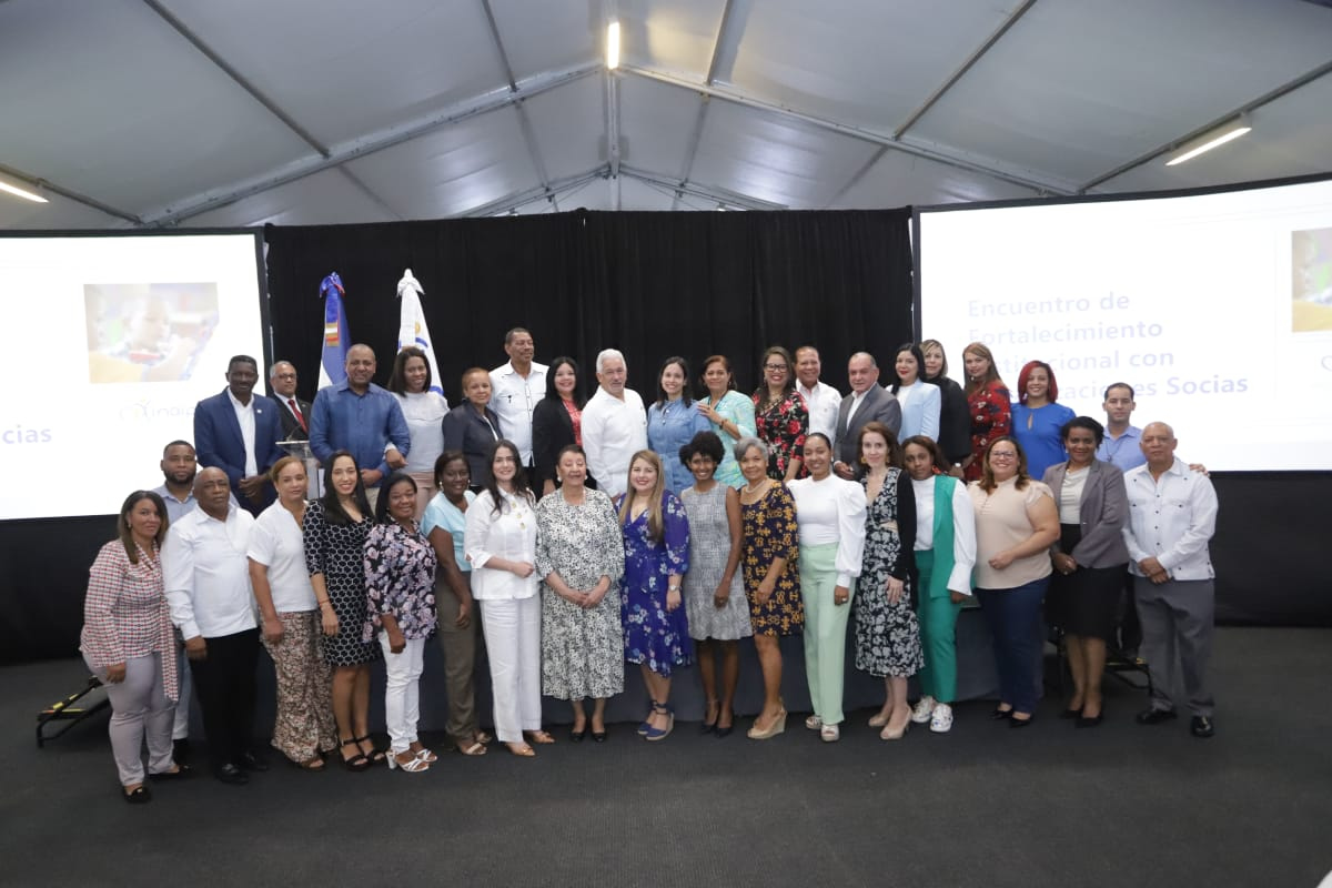 Directivos del Inaipi y organizaciones socias que participaron en el Encuentro