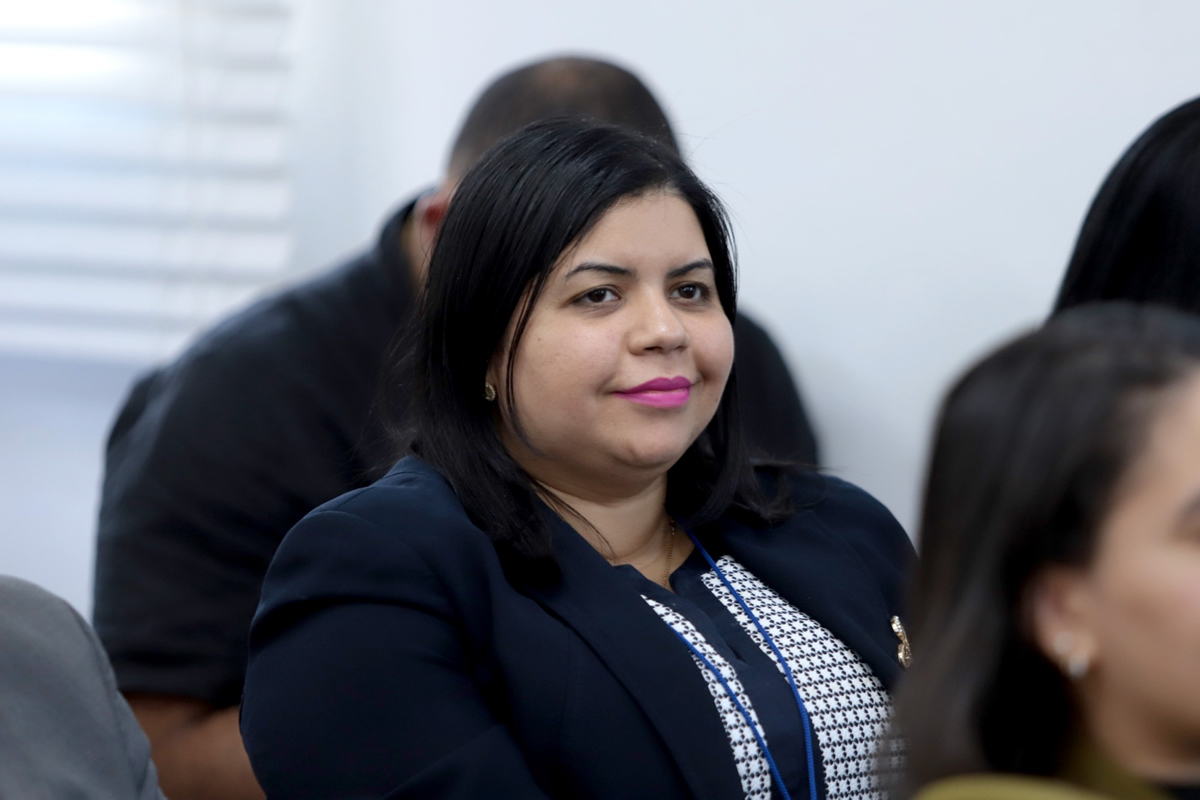 Colaboradora del INAIPI presente en la actividad