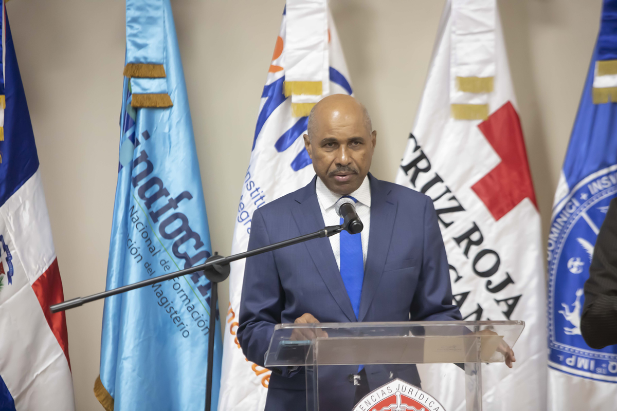  Braulio Alcántara, director General de la Cuz Roja Dominicana