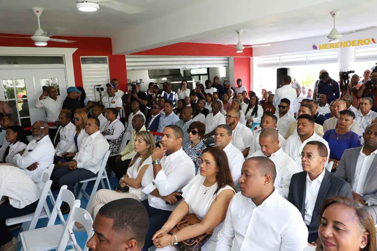 Personalidades presentes en la actividad