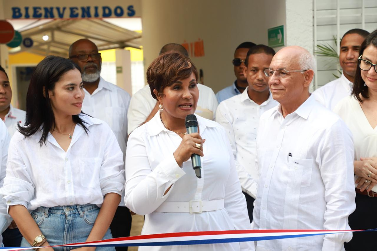 Josefa Castillo Rodríguez, directora ejecutiva del INAIPI, inaugura el CAIPI C Andalucía